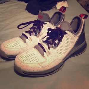 Adidas Damian Lillard Basketball Shoes